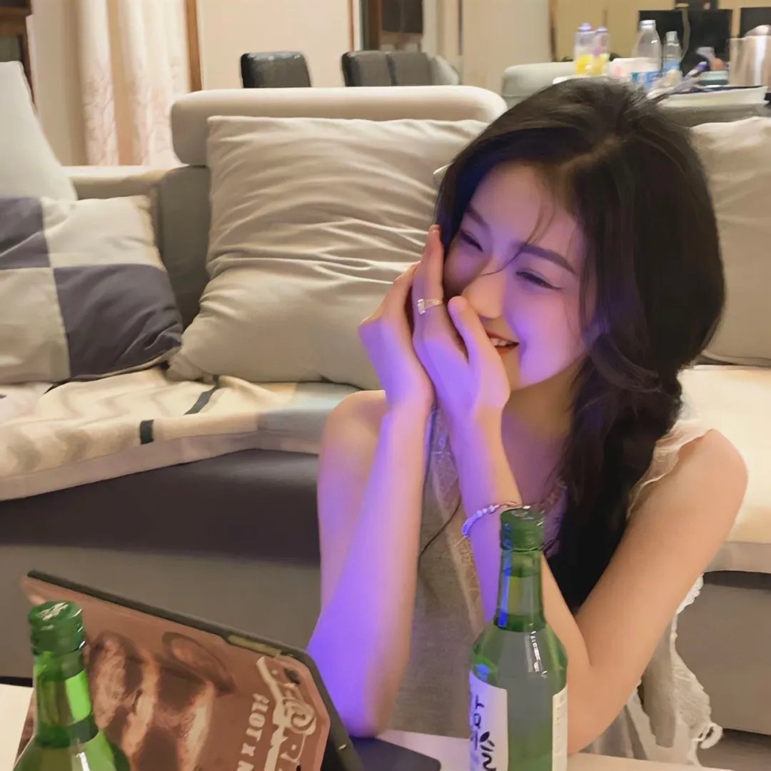 你在我的右手边第二季 封面