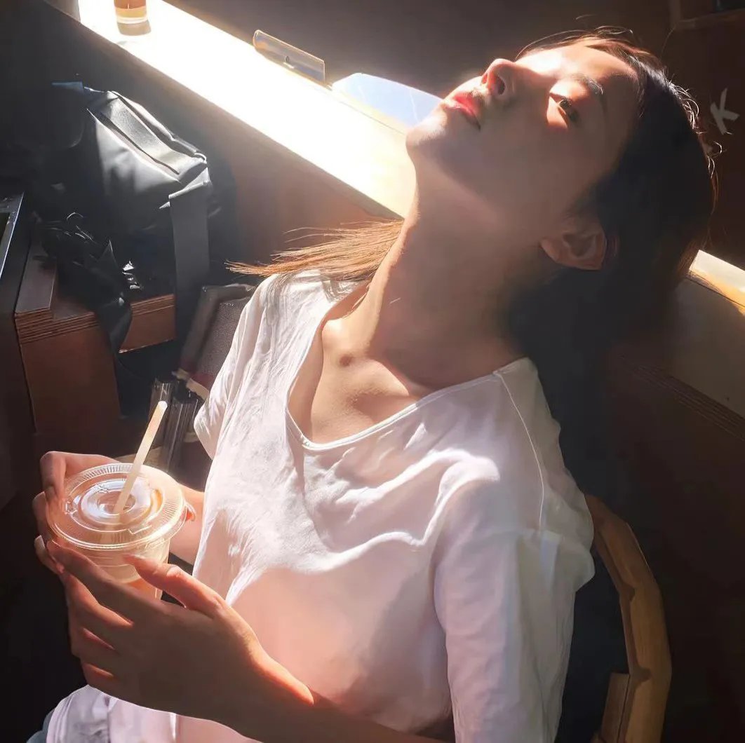 不知剧情也无妨 封面