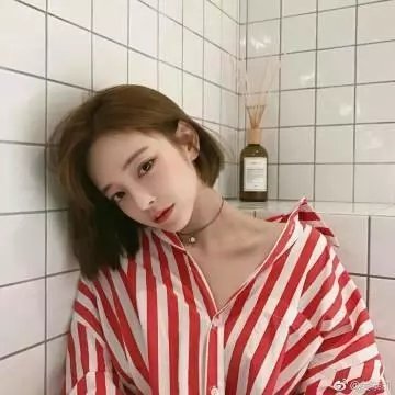 踉跄女孩 封面